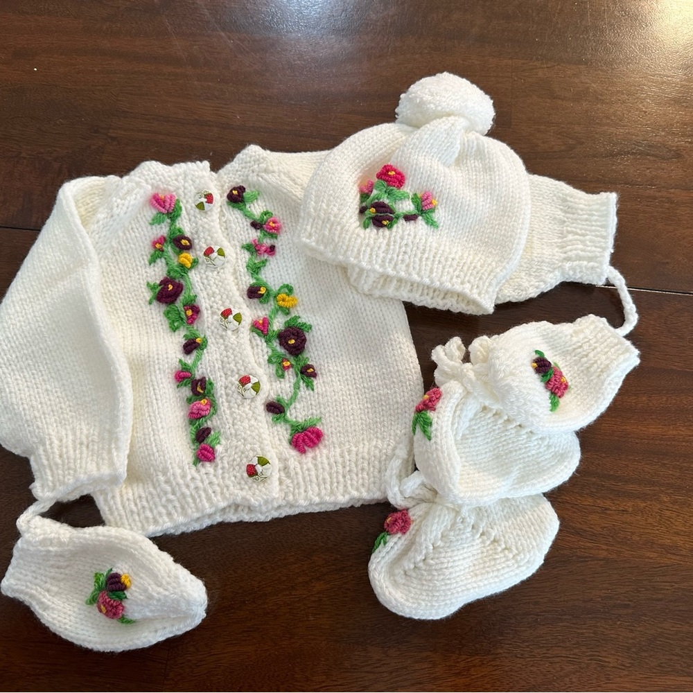 Handmade Knit Baby Set 0โ3 Months Floral Embroidered Cardigan Hat Mittens Bootie